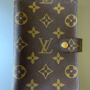 Louis Vuitton PM Agenda